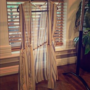 Women’s flowing vest